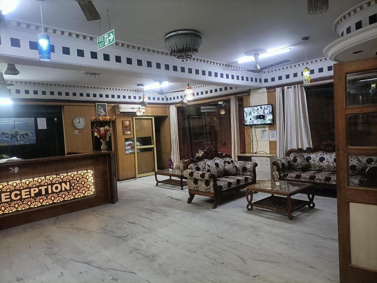 Hotel Le Mount Near Igi Airport Neu-Delhi Exterior foto