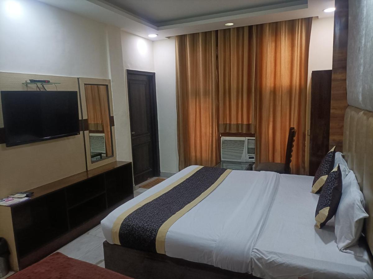 Hotel Le Mount Near Igi Airport Neu-Delhi Exterior foto