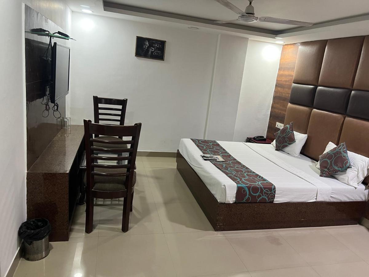 Hotel Le Mount Near Igi Airport Neu-Delhi Exterior foto