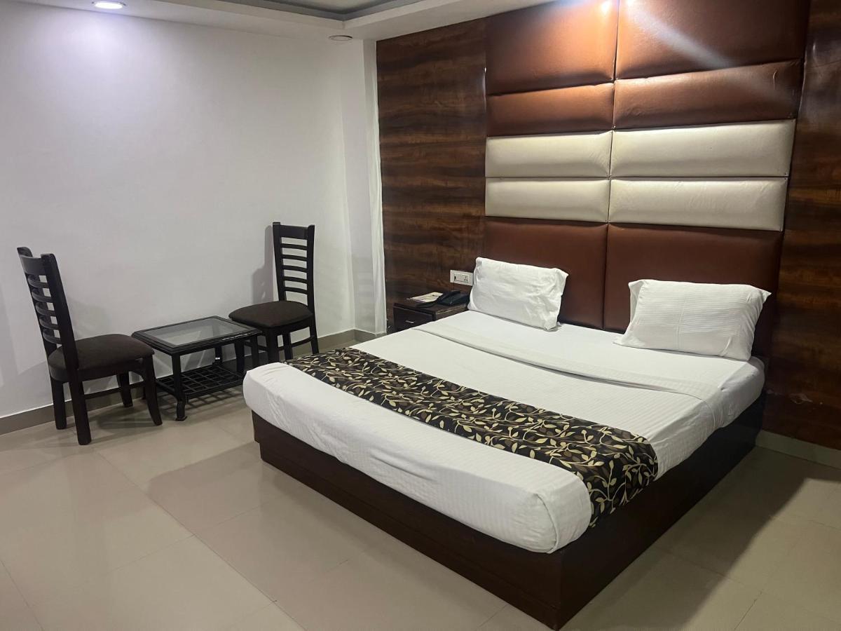 Hotel Le Mount Near Igi Airport Neu-Delhi Exterior foto