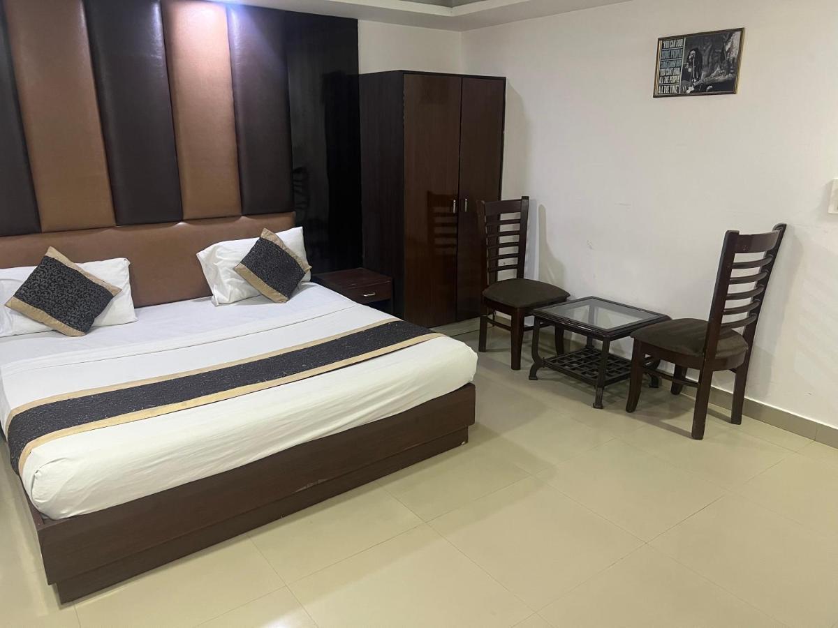 Hotel Le Mount Near Igi Airport Neu-Delhi Exterior foto